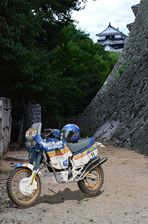 松山城バイク